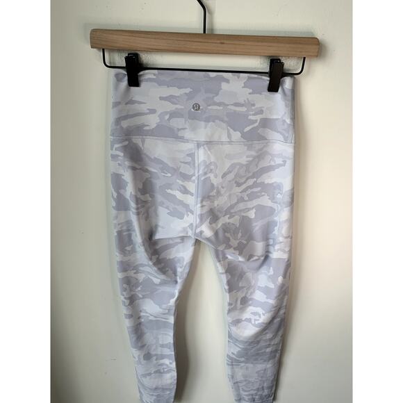 Lululemon Wunder Under Hi-Rise Tight Luxtreme 25" Camo Size 6 - Picture 4 of 7